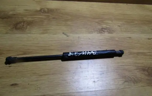 BMW 3 E46 Front bonnet/hood damper/strut 