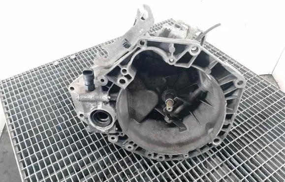 Fiat Panda II Manual 5 speed gearbox 55181588