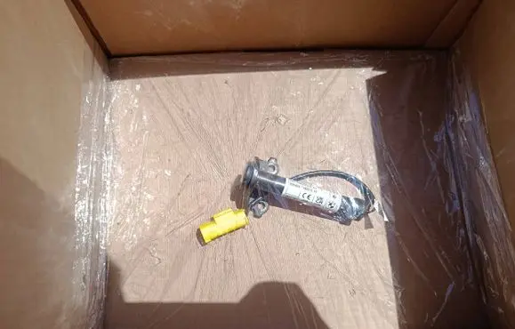 BMW X2 U10 Bonnet Pedestrian Airbag Actuator 9883419