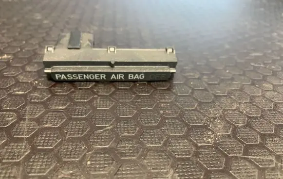 Volkswagen PASSAT CC Passenger airbag on/off switch 35S08 3C0919234A
