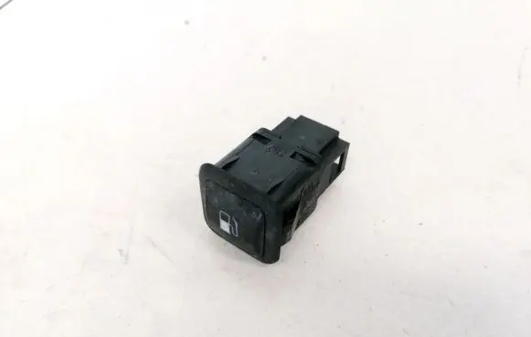 Volkswagen Golf IV Fuel tank opening switch 3b0959833