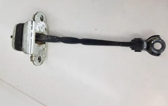 Honda CR-V Rear door check strap stopper
