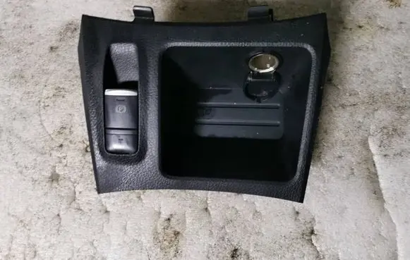 Nissan Qashqai Hand parking brake switch 969XCHV00A