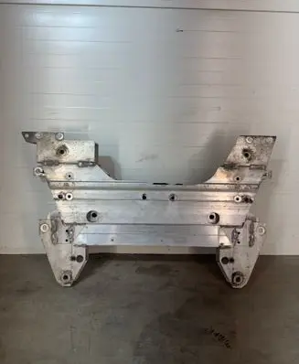 Peugeot 2008 II Front subframe 9825331880