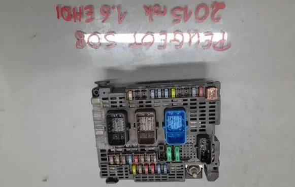 Peugeot 508 BSM Control unit 9810296480