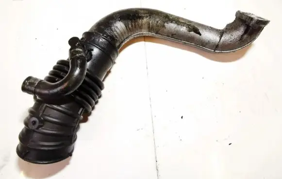 Nissan X-Trail T30 Intercooler hose/pipe