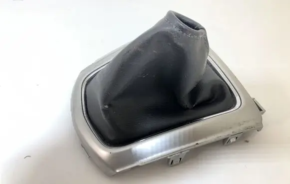 Nissan Qashqai Gear lever shifter trim leather/knob 969354EA0A 969UA4EA0A