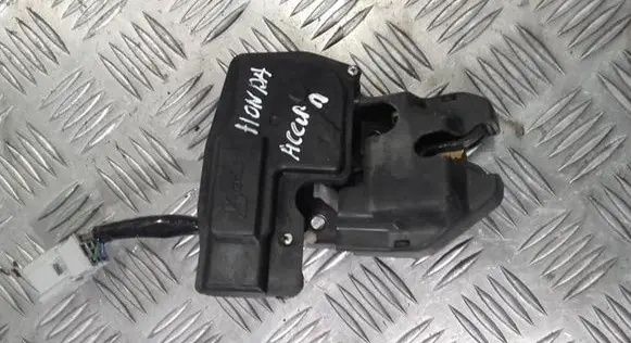 Honda Accord Tailgate/trunk/boot lock/catch/latch 990317