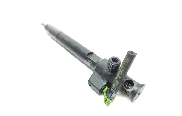 Peugeot 508 Fuel injector 9674984080 28388960 1375HK28R54