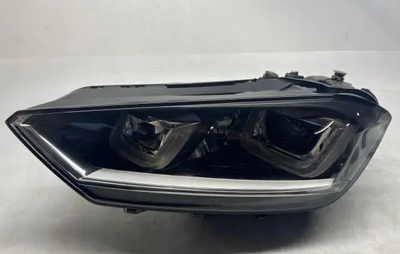 Volkswagen Golf Sportsvan Headlight/headlamp 517941033B