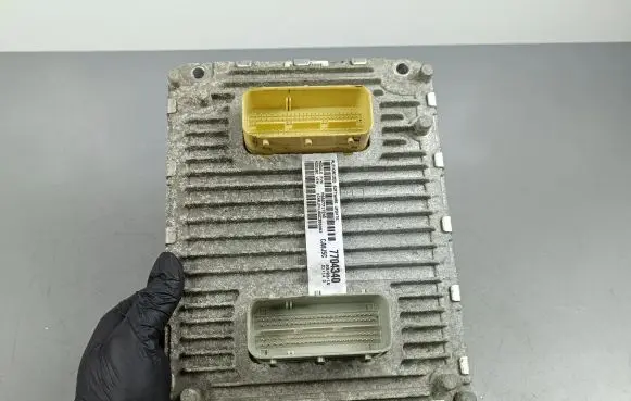 Jeep Grand Cherokee Engine control unit/module 68277172AD 68243322AA P68243322AA