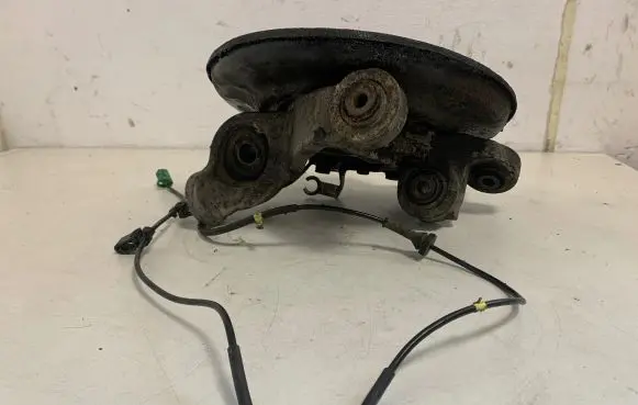 Volvo S60 Rear wheel hub spindle/knuckle 