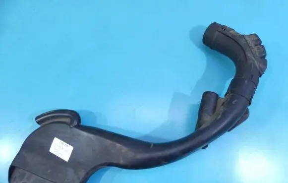 Nissan X-Trail T31 Air intake duct part 1028087S01 IMPRK1287824