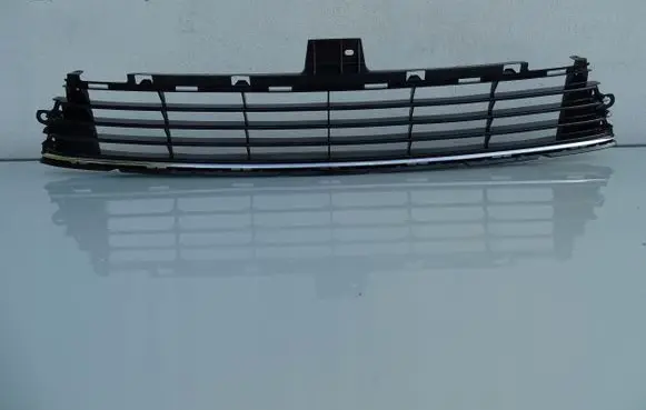 Front bumper lower grill