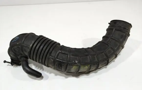 Hyundai i30 Oil fill pipe 28138-1R200