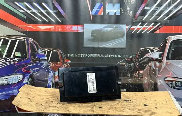 BMW 1 E81 E87 Light module LCM