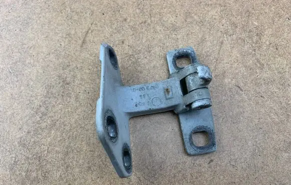 BMW X5 E53 Tailgate/trunk/boot hinge 41627006120