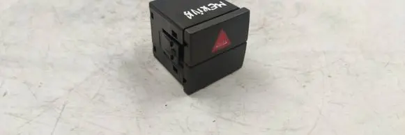 Opel Meriva A Hazard light switch 93332970