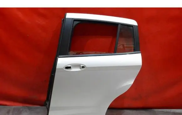 Ford B-MAX Rear door 