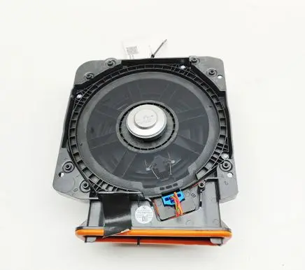 BMW X2 U10 Subwoofer speaker 5B4E646