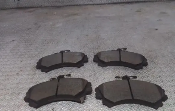 Mitsubishi Colt CZ3 Brake pads (front) 