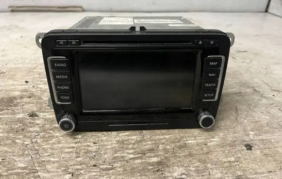 Volkswagen PASSAT B7 Navigation unit CD/DVD player 1T0035680H