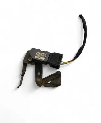 Volvo XC90 Rear air suspension level height sensor 31360331