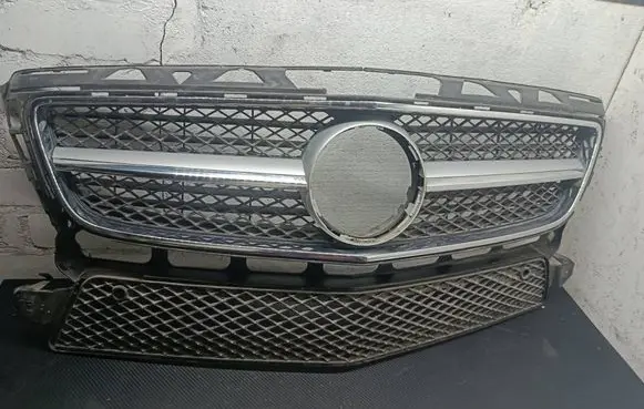 Mercedes-Benz CLS C218 X218 Front grill A2188880023