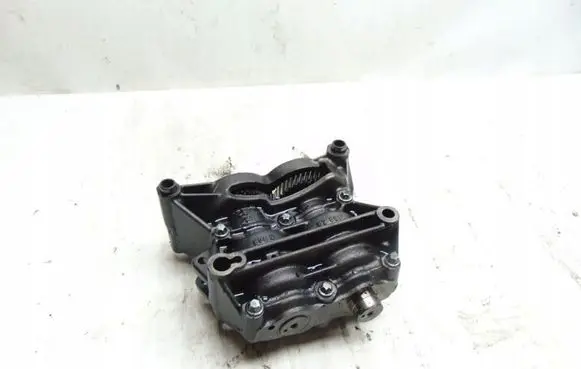 Mercedes-Benz E W211 Oil pump balance shaft A6110100236