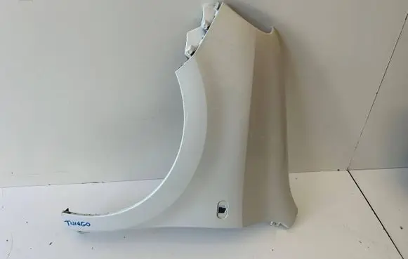 Renault Twingo III Fender 631014025R