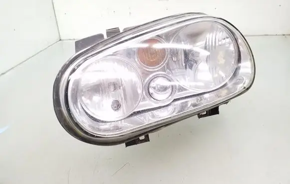 Volkswagen Golf IV Headlight/headlamp 1J1941015B
