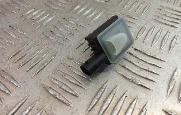 BMW X2 F39 Airbag deployment crash/impact sensor 9305252