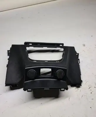Hyundai i30 Climate control/heater control trim 
