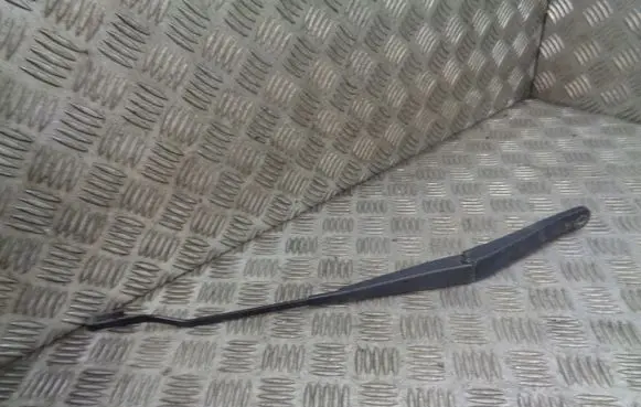 Fiat Stilo Front wiper blade arm