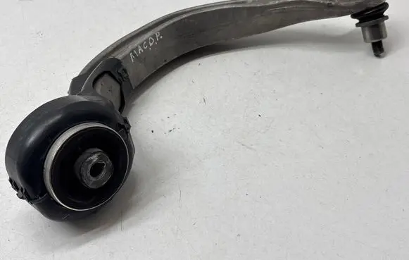 Porsche Macan (95B) Front lower control arm/wishbone 4G0407696 8K0407183G