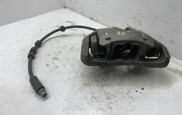 BMW 5 E60 E61 Front brake caliper 6030324
