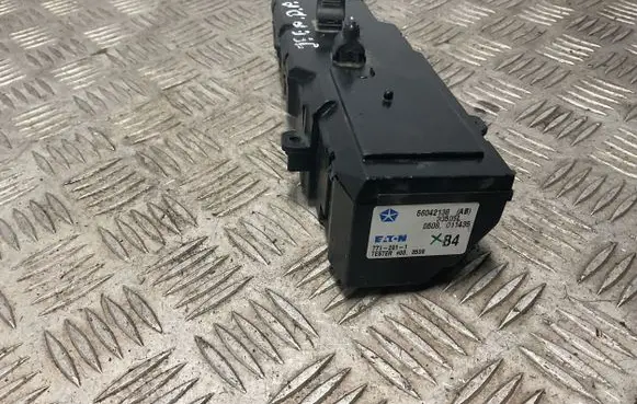 Jeep Grand Cherokee Electric window control switch