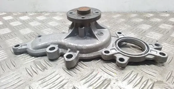 Lexus LS 460 - 600H Water pump
