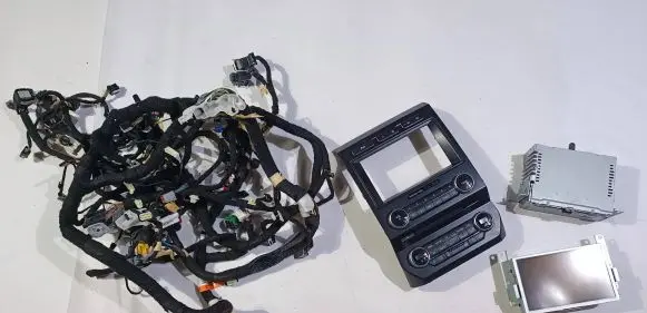 Ford Expedition Radio/GPS head unit trim JL1T-14G370-ACF JL1T-19C107-CG
