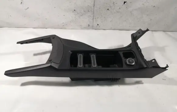 Cup holder front