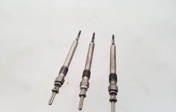 BMW 5 F10 F11 Glow plug 0250603006