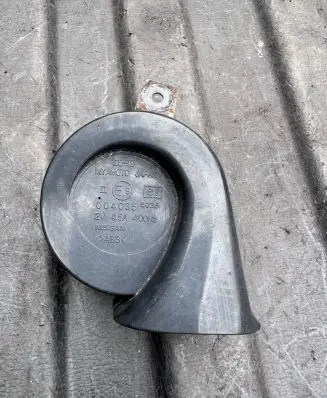 Infiniti M30 Horn signal 004035