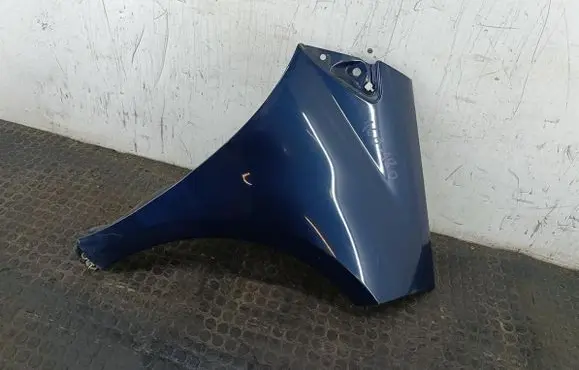 Mercedes-Benz A W169 Fender 375
