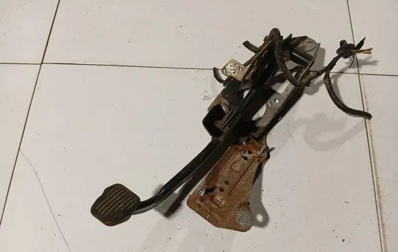 Brake pedal