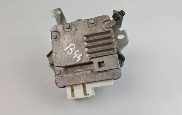 Toyota Yaris Power steering control unit/module 896500D110 6900001067