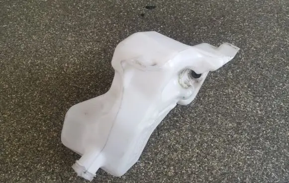 Smart ForTwo II Windshield washer fluid reservoir/tank A4518690020