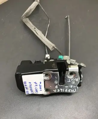 Chrysler 300 - 300C Rear door lock I120032
