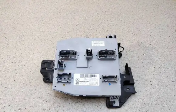 Mercedes-Benz C W205 CAS control unit/module A2059006822