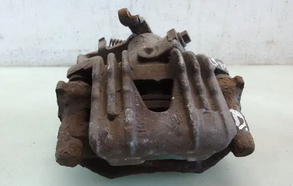 Opel Astra G Rear brake caliper