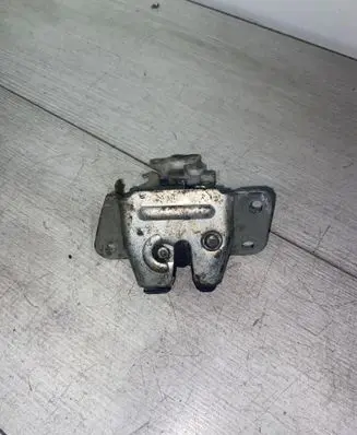 Mitsubishi Outlander Tailgate lock latch 